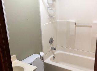 208 W Lakeview Dr, Lagrange, GA 30240