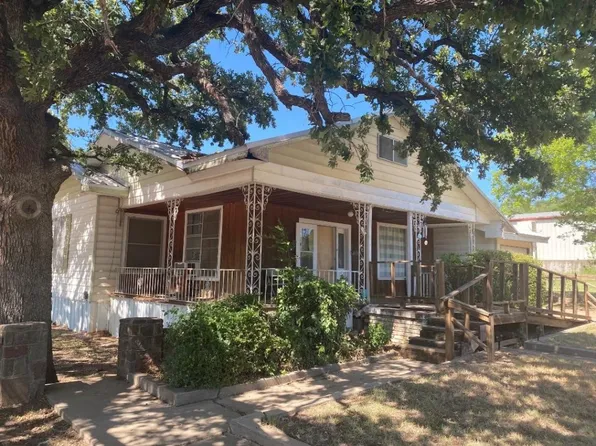 116 NW 7th St, Mineral Wells, TX 76067