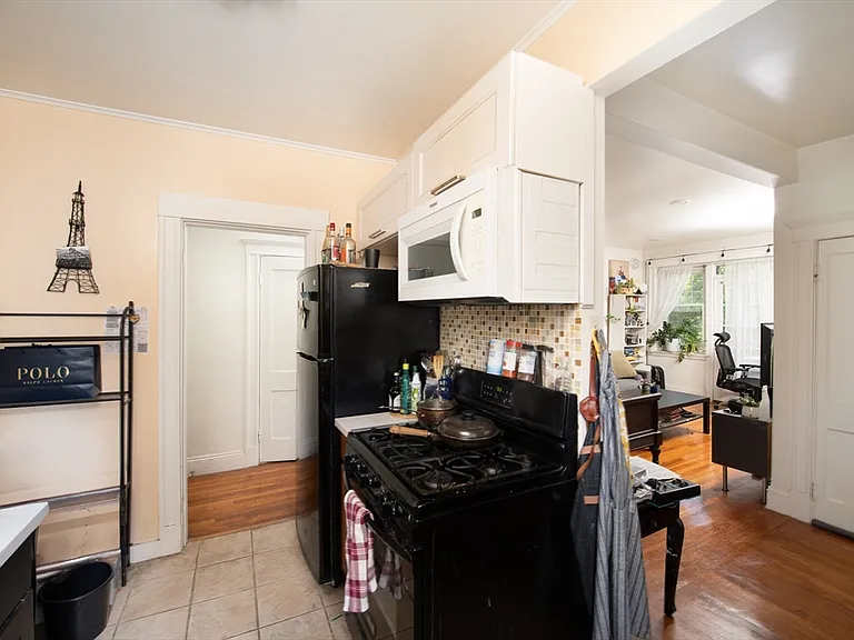 14 Melvin Ave #10 — Photo 16
