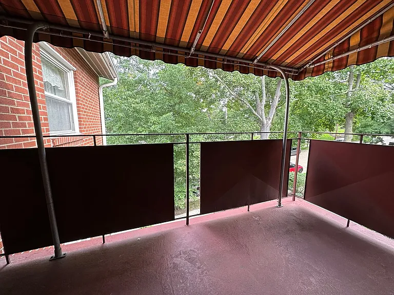 360 Maryland Ave — Photo 94