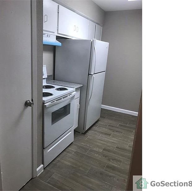 1st image of 5625 Antoine Dr #1605