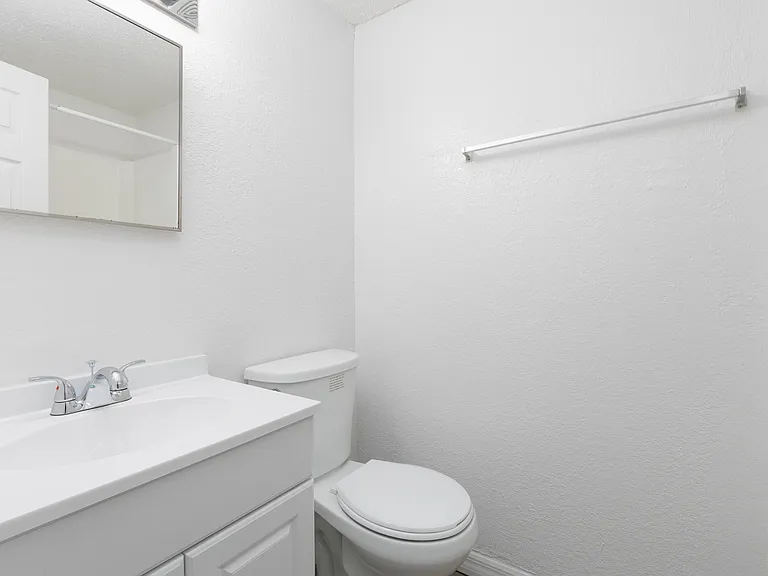 Blossom Corners Apartments — Photo 6