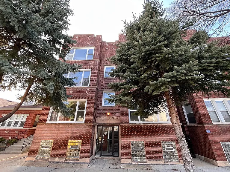 4048 N Richmond St #1 — Photo 1