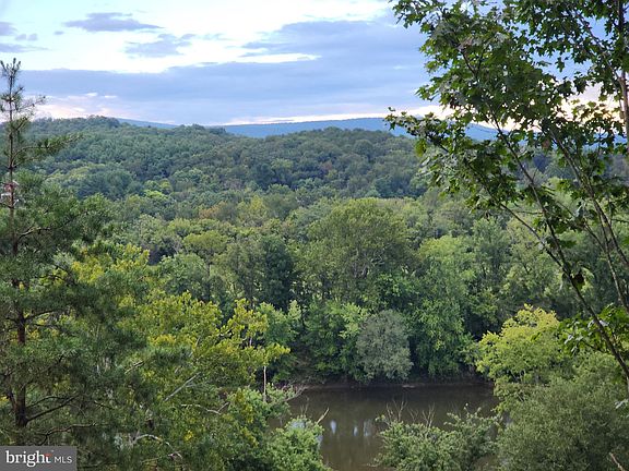2nd image of Barksdale Ln