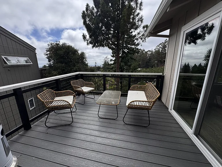 3131 Robinson Dr — Photo 14