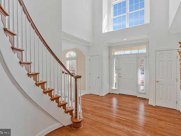 5th image of 5802 Ridings Manor Pl