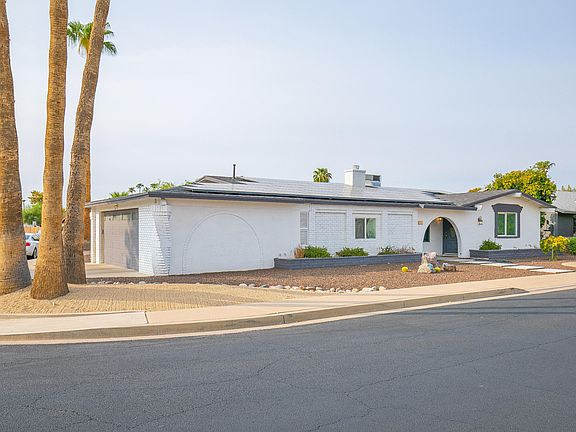 3rd image of 2226 W Javelina Ave