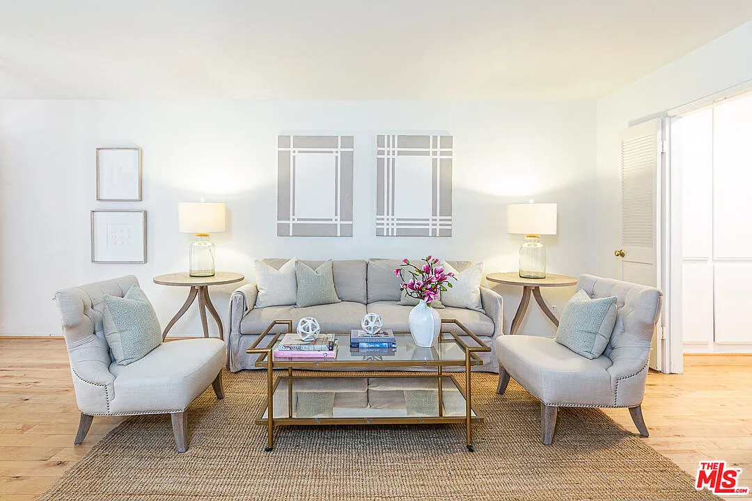 Building Photo - 914 Lincoln Blvd #207