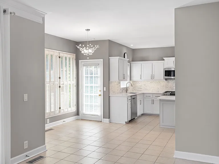 1520 Woodfield Ct — Photo 17