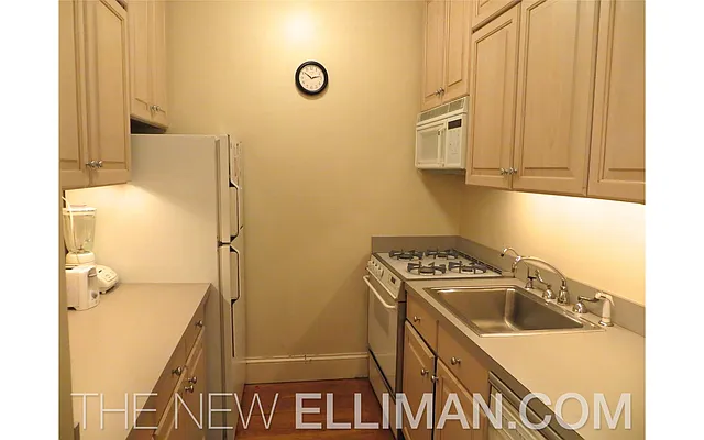 Sold by Douglas Elliman | media 7