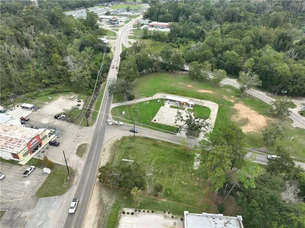 1112 E Thomas St, Hammond, LA 70401