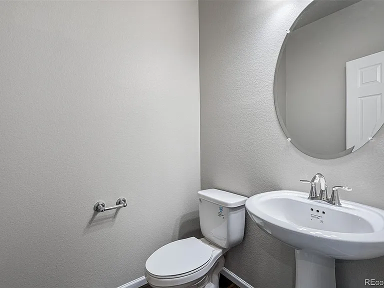 6676 N Argonne St — Photo 17