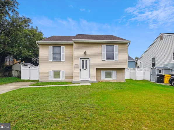 8101 Escalon Ave, Pasadena, MD 21122