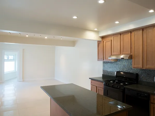 (undisclosed Address), Oakland, CA 94607