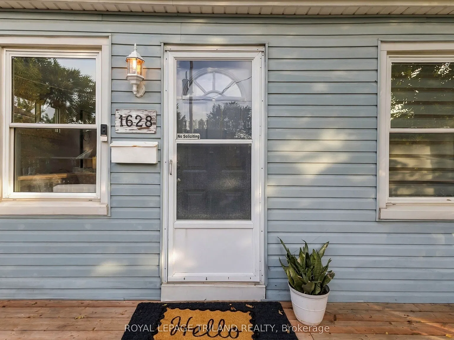 2 bed, $1,900 — Photo 2