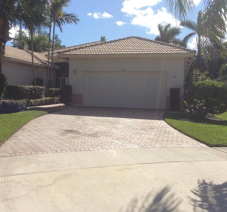 1st image of 9831 Crescent View Dr S