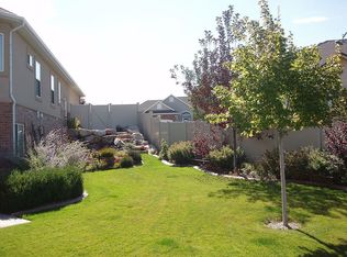 1977 E 75 S, Layton, UT 84040