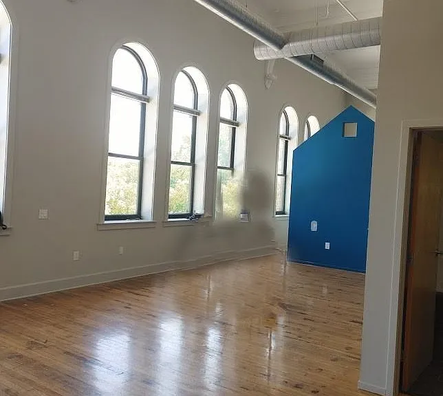 Helix Realty- The Original SOHO LOFTS — Photo 34