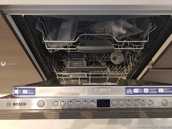 5th image of 301 Altara Ave APT 614