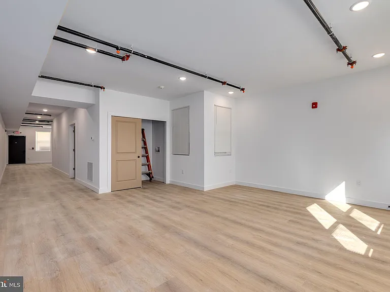 2203 N 7th St #1 — Photo 8