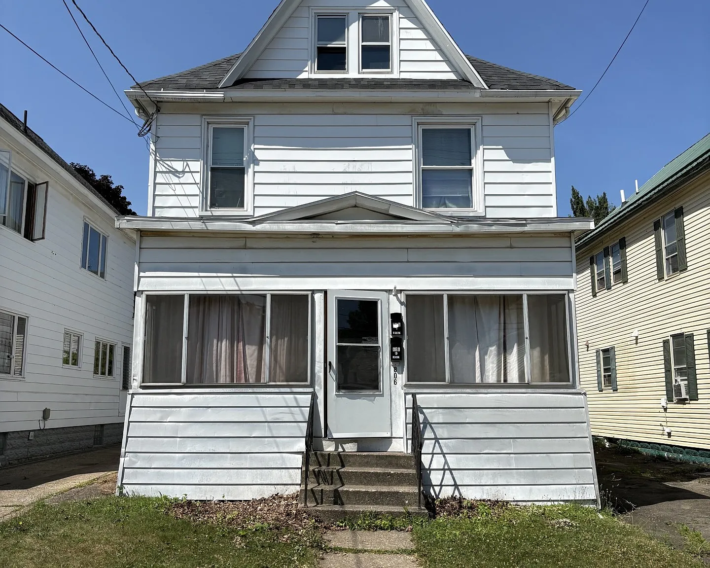 806 Hess Avenue - 1 — Photo 1