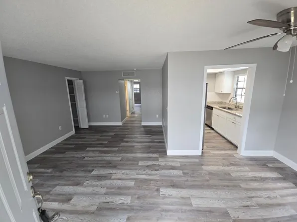 600 N Grove St, Eustis, FL