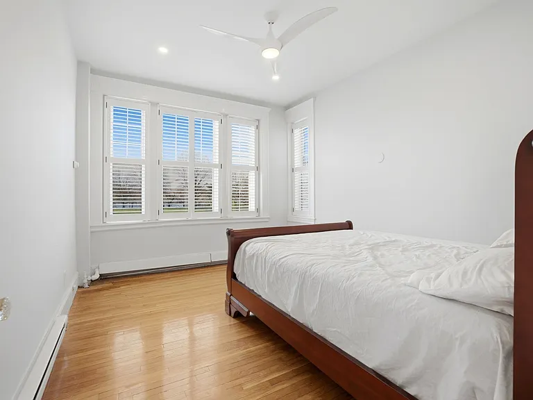 520 Beacon St #2F — Photo 8