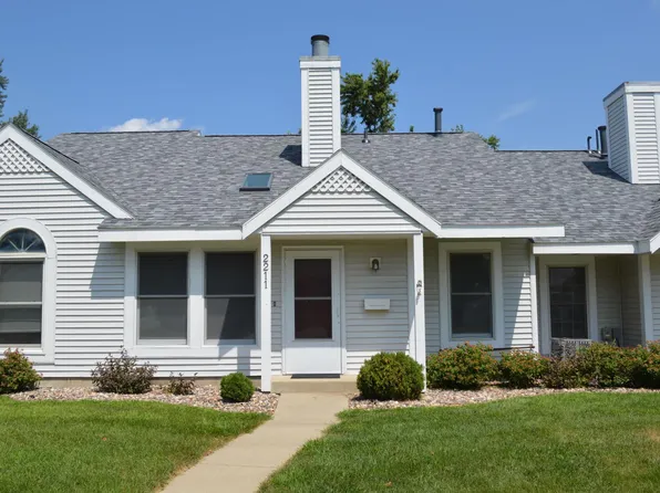 2211 Valleyhigh Dr NW, Rochester, MN 55901