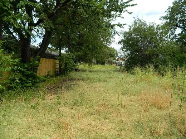 1614 SW C Ave, Lawton, OK 73501