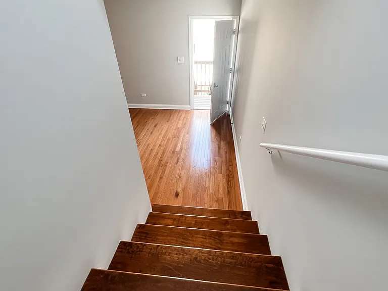 3627 W Oakdale Ave #2F — Photo 5