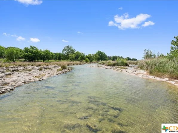 356 One River Poin E, Johnson City, TX 78636