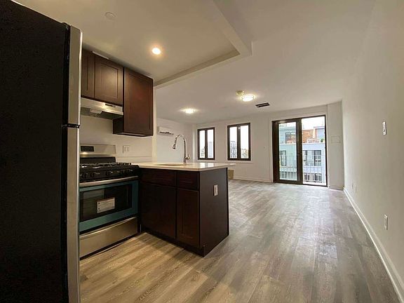2nd image of 28A Lawton St #4A