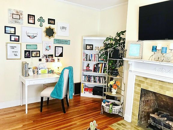 4th image of 711 Ash St APT 8