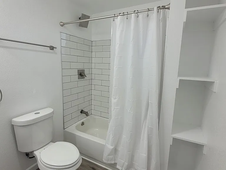 4933 E Willetta St — Photo 46