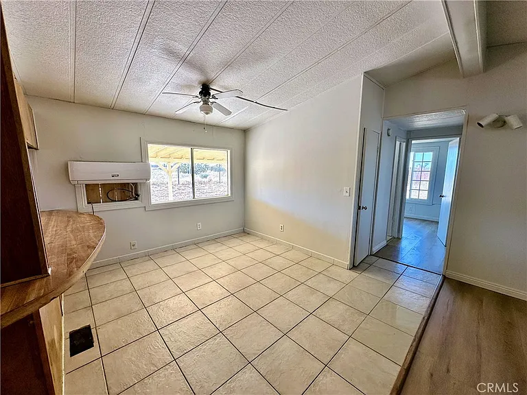 11550 White Rd #B — Photo 5