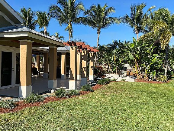 4th image of 3002 NE Ivy Ln