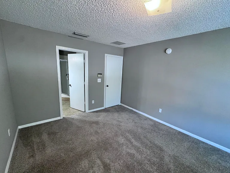 5216 Brighton Park Ln — Photo 13