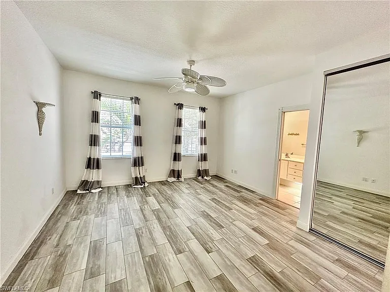 6182 Towncenter Cir — Photo 18
