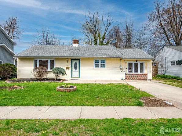 174 Winthrop Rd, Edison, NJ 08817
