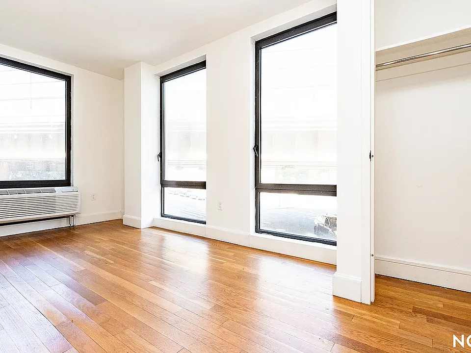 1 Duffield St #118