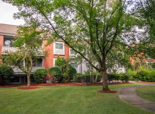 113 Cluff Crossing Rd APT 3, Salem, NH 03079