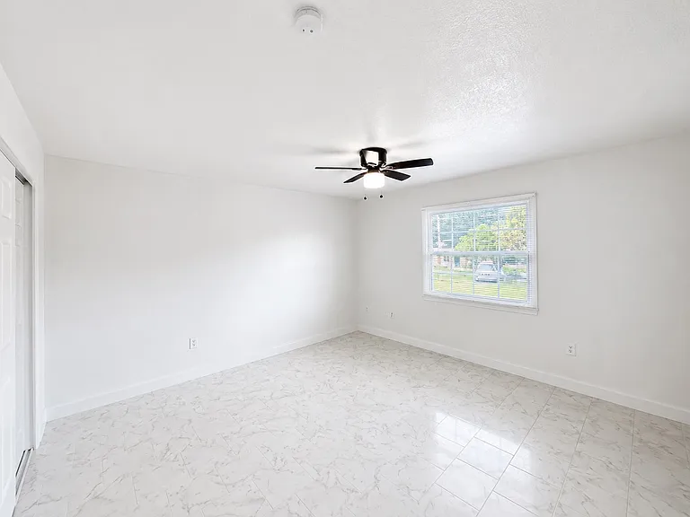 2751 L B McLeod Rd #C — Photo 9