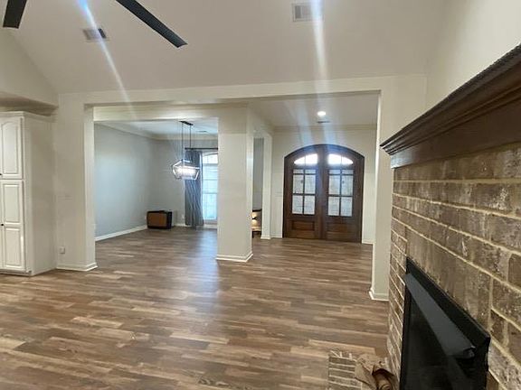 5th image of 3 Caroline Cv