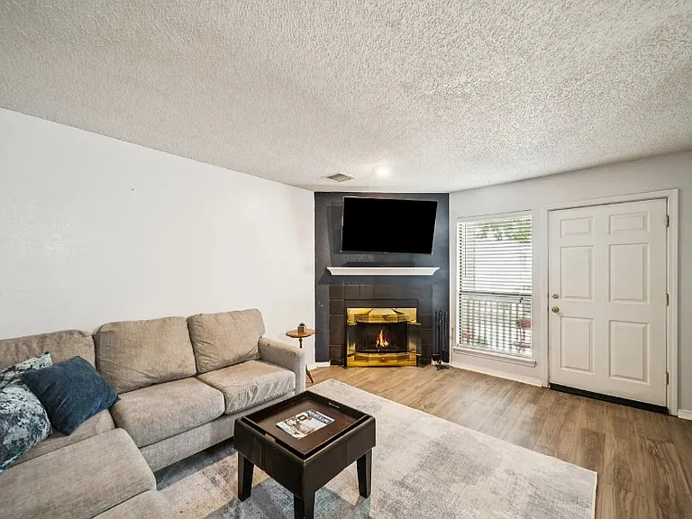 2701 S Juniper Ave #204U — Photo 10