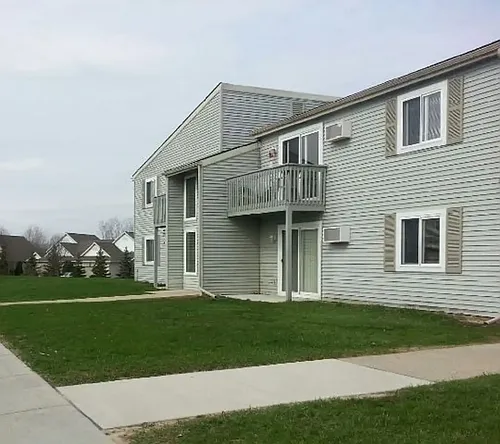 321 Lloyd St #213 Photo 1