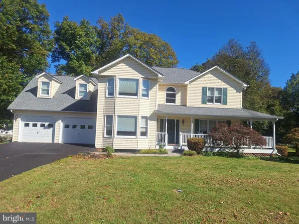 100 Winns Cir, Winchester, VA 22602
