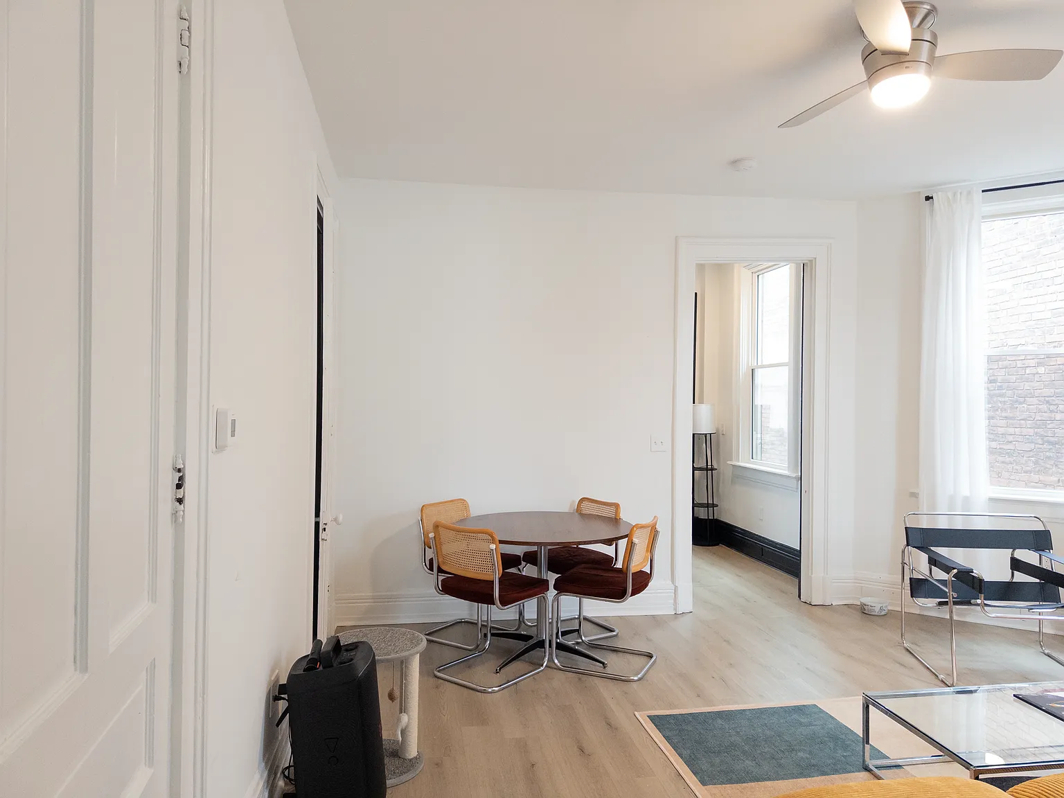 2 bed, 1700 sqft, $2,395 — Photo 3
