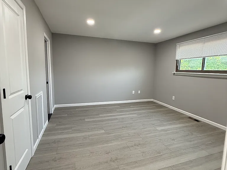 215 Stony Way — Photo 12