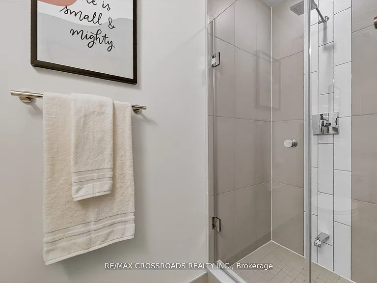 70 Princess St #406 — Photo 5