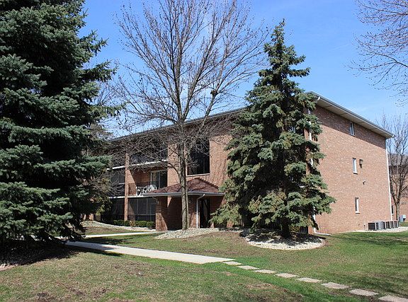 2nd image of 4937 E Circle Dr APT 211